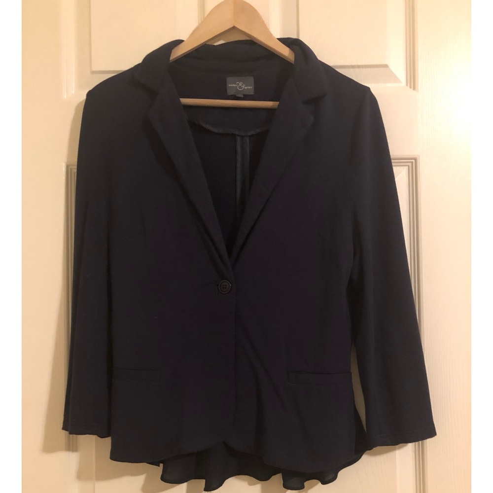 Soft blazer with feminine detail